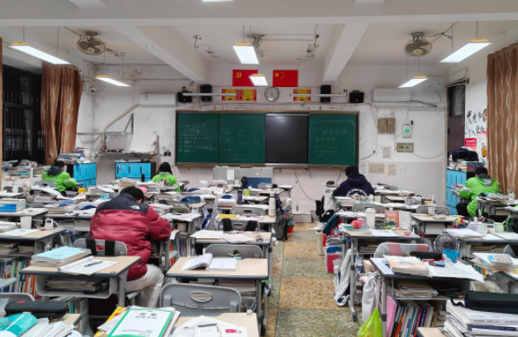 构建职业教育升学立交桥夯实产业集群高